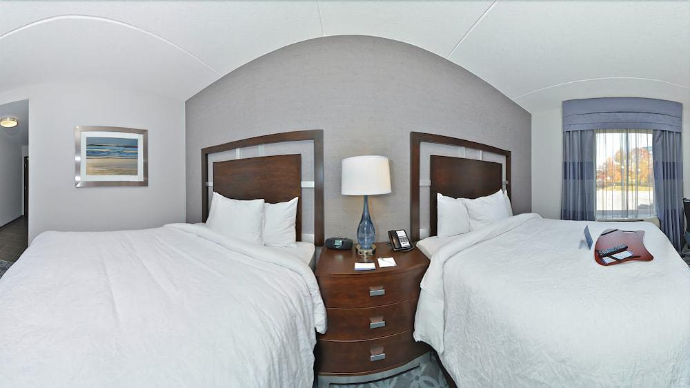 Hampton Inn & Suites Greensboro/Coliseum Area Luaran gambar