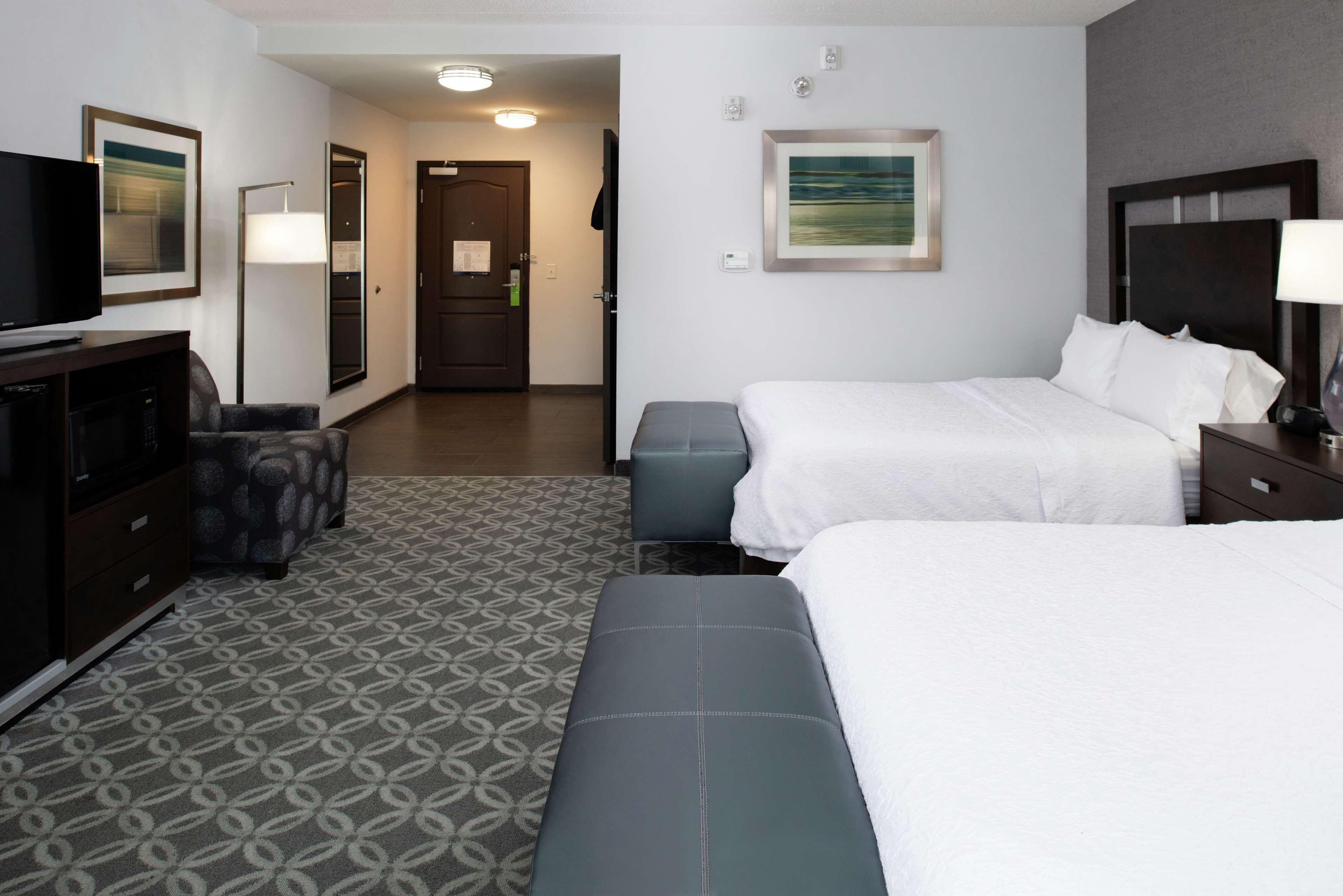 Hampton Inn & Suites Greensboro/Coliseum Area Luaran gambar