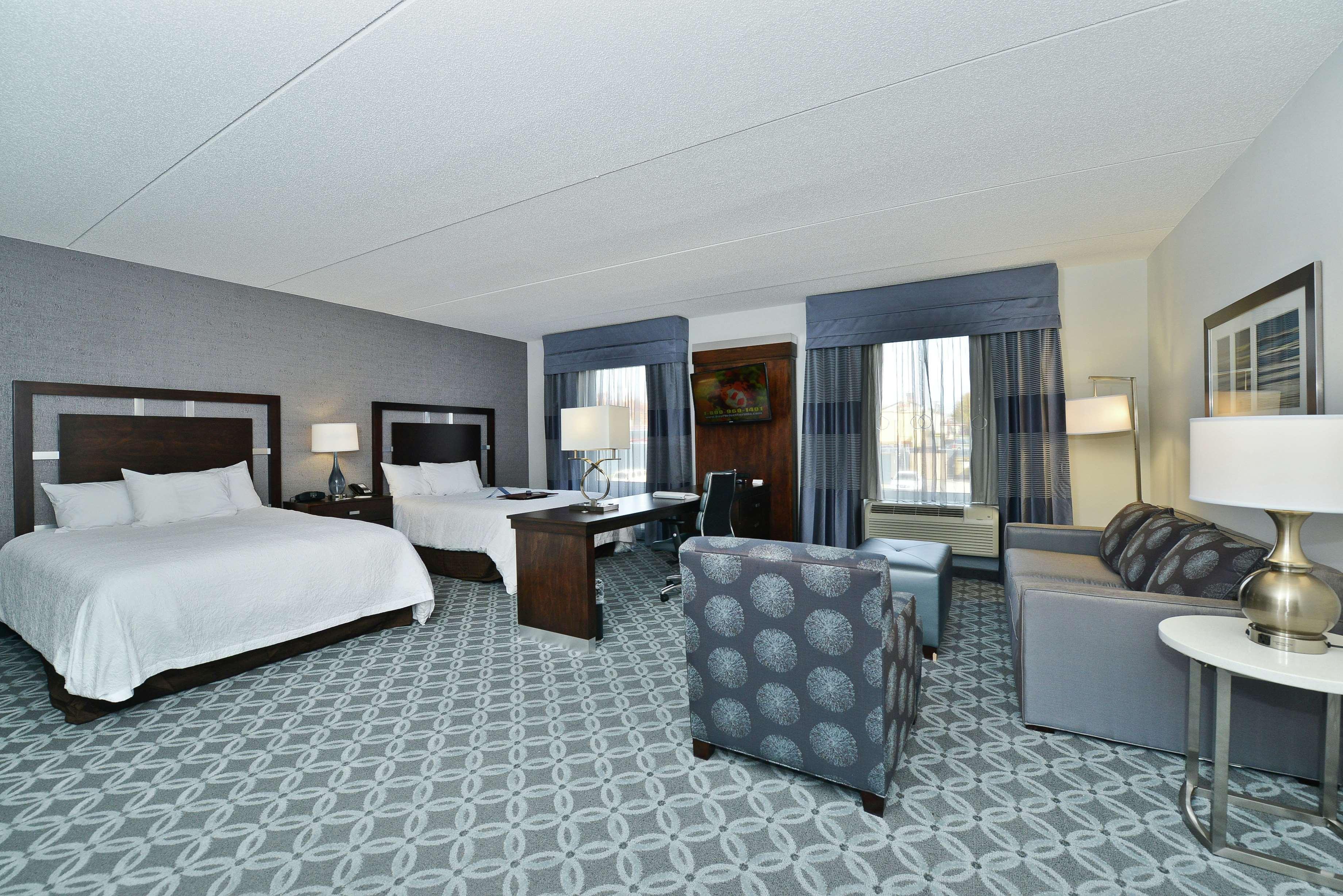 Hampton Inn & Suites Greensboro/Coliseum Area Luaran gambar